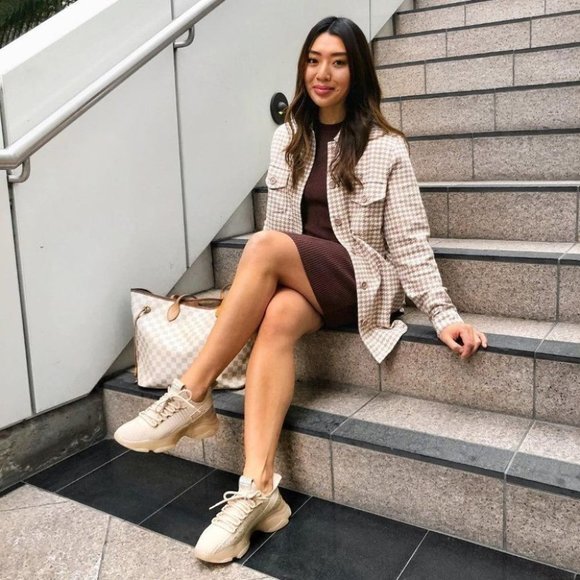 Steve Madden Maxima Rhinestone Crystal Tan Blush Sneakers Shoes Runners Sz 7.5 - Picture 3 of 10